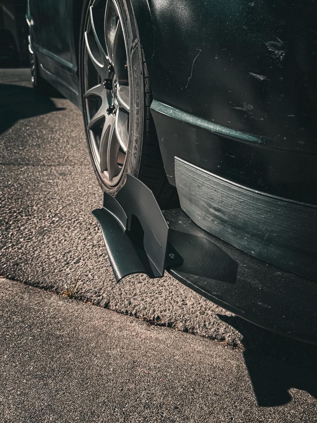 Front Splitter Endplates – Universal Aero for Track & Motorsport Use