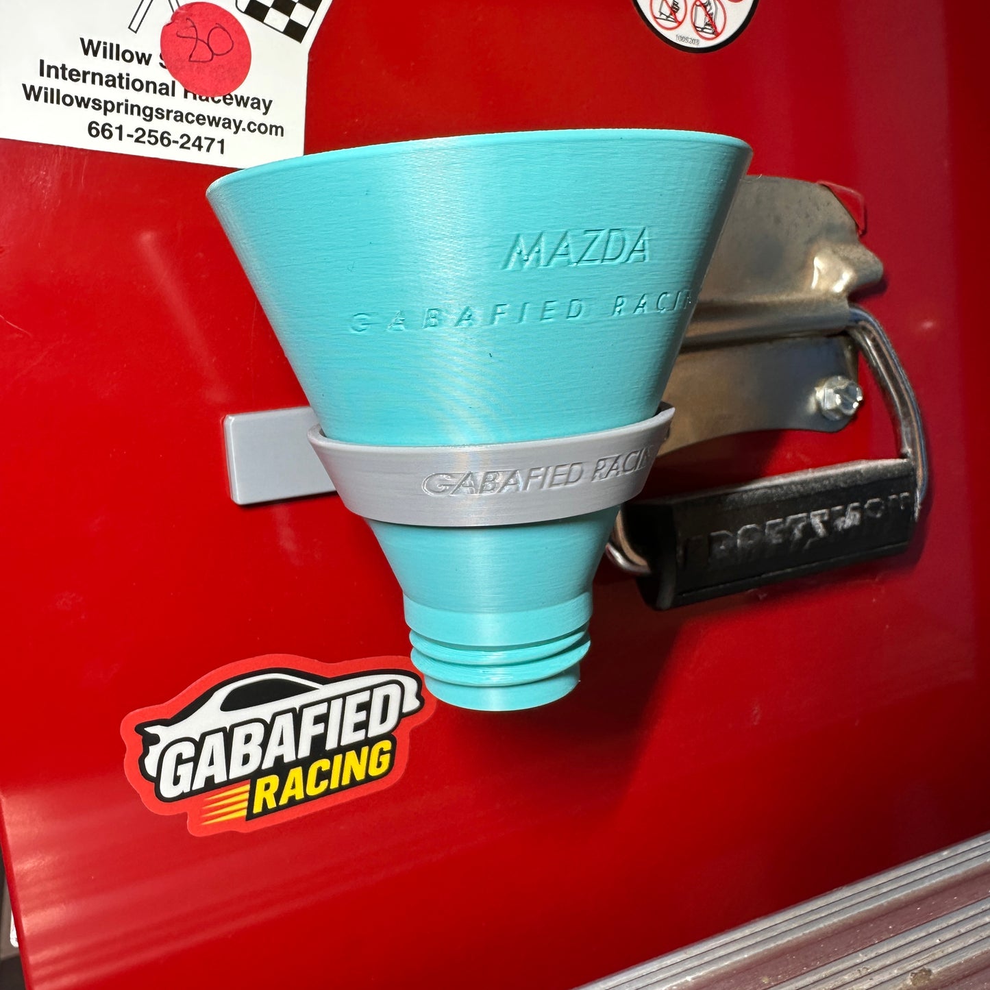 Magnetic Funnel Mount for Threaded Oil Funnels